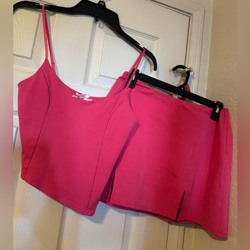 Two-piece set